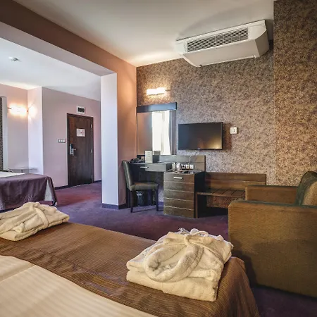 Budapest Hotel - Free Parking-3