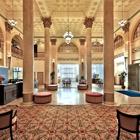 Holiday Inn Express Baltimore-Downtown-2