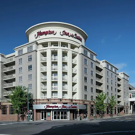 Hampton Inn & Suites Memphis-Beale Street-3