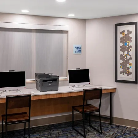 Holiday Inn Express & Suites Colorado Springs-Airport By Ihg-2