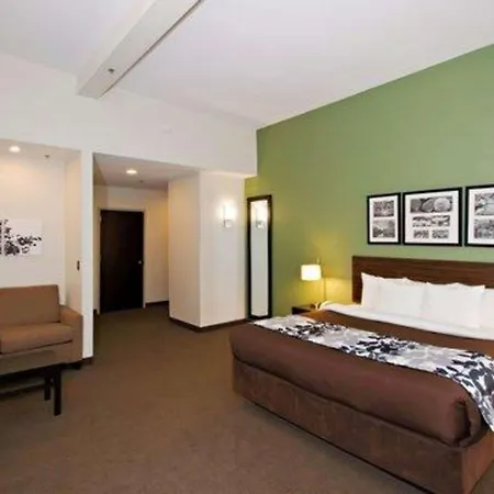Sleep Inn & Suites Downtown Inner Harbor-2