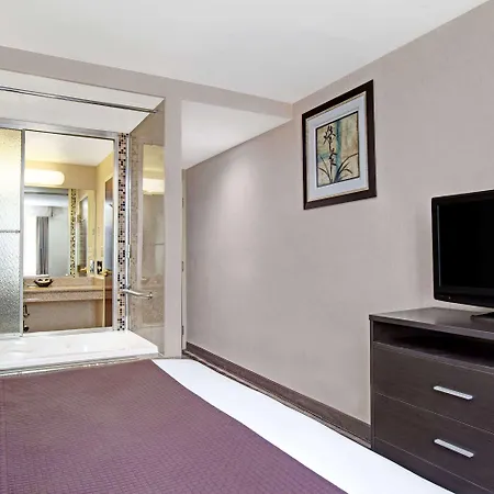 Days Inn By Wyndham Jamaica / Jfk Airport-2