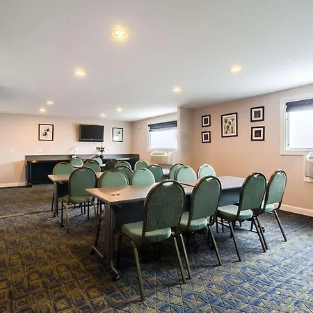 Rodeway Inn & Suites Williamsburg Central-2