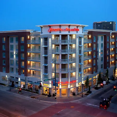 Hampton Inn & Suites Chattanooga Downtown-3