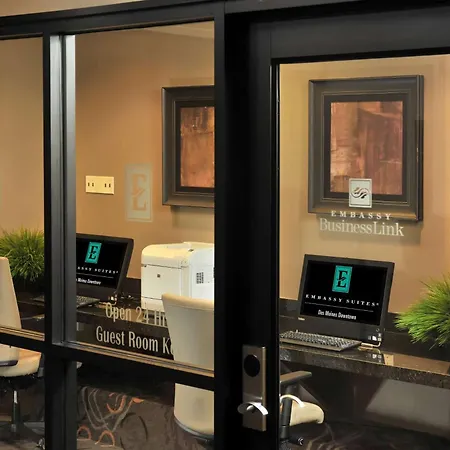 Embassy Suites Des Moines Downtown-3