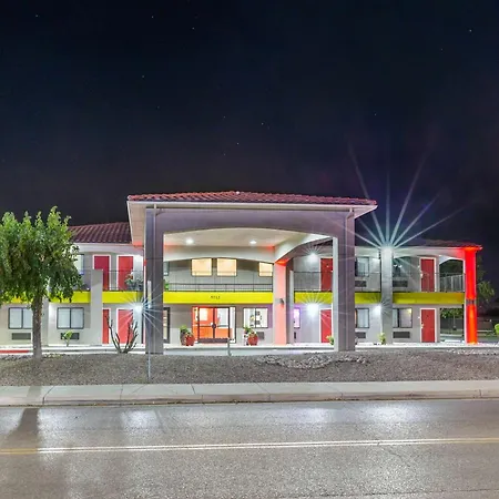 Econo Lodge West - Coors Blvd-2