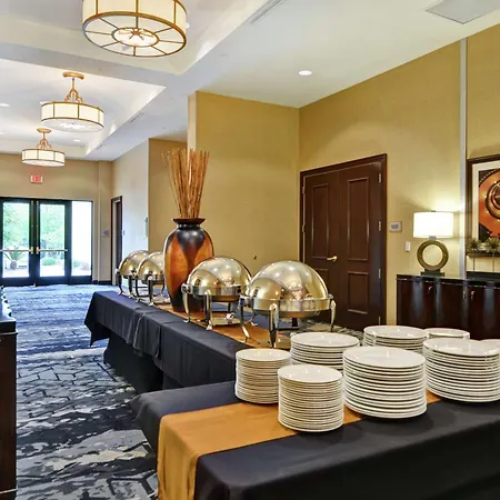Embassy Suites Savannah Airport-2