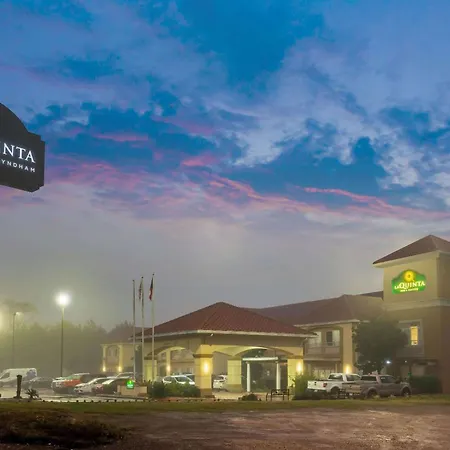 La Quinta By Wyndham Conroe-3
