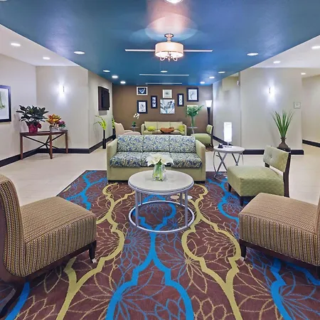 La Quinta By Wyndham Floresville-3