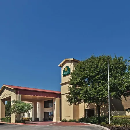 La Quinta Inn By Wyndham San Marcos-3