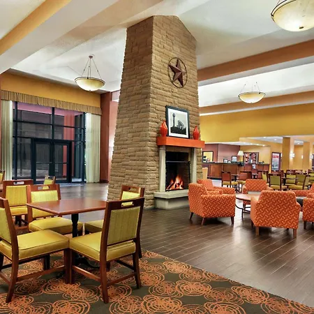 Hampton Inn & Suites Dallas-Mesquite-3