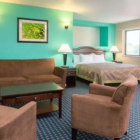 Super 8 By Wyndham Naples-2