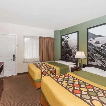 Super 8 By Wyndham Monterey-3