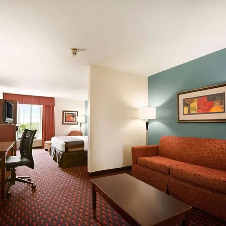 Wingate By Wyndham San Marcos-2