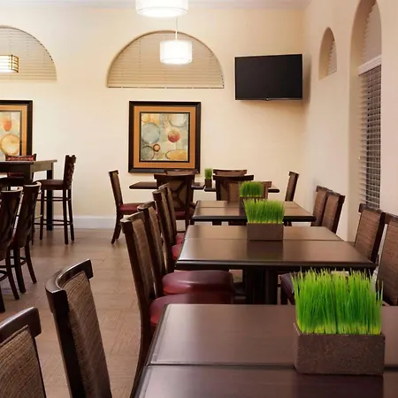 Wingate By Wyndham San Marcos-3