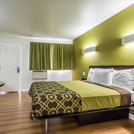 Rodeway Inn Downtown Hanford-3
