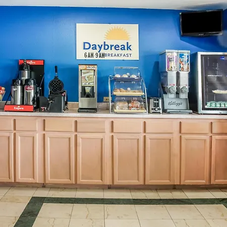 Days Inn By Wyndham Bastrop-2