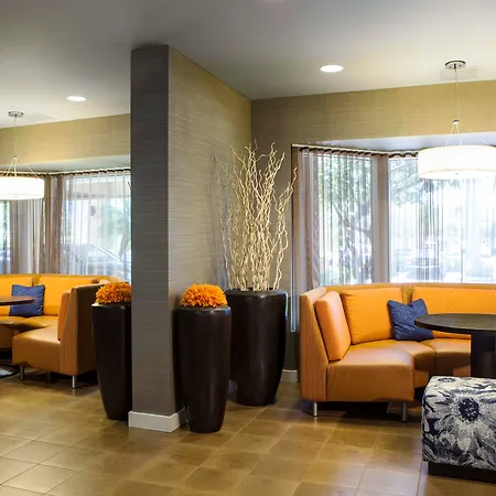 Courtyard By Marriott Miami Aventura Mall-3