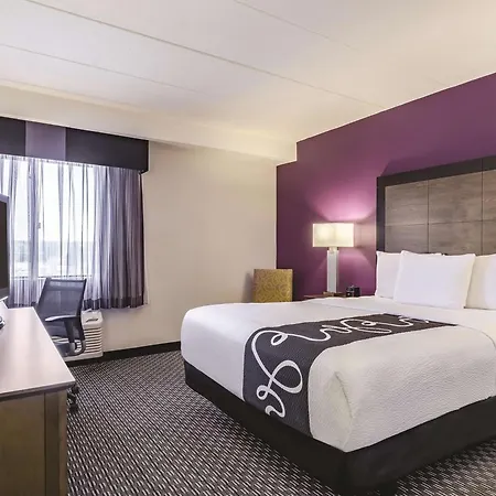 La Quinta By Wyndham Warwick Providence Airport-2
