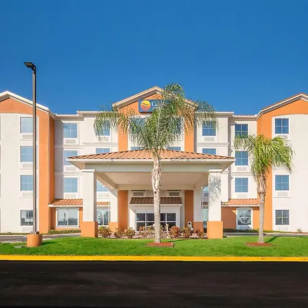 Comfort Inn & Suites Maingate South-2