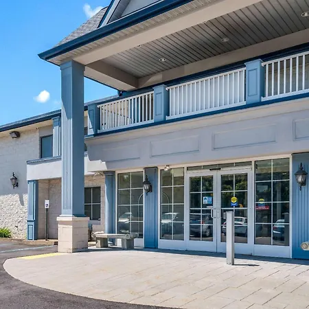 Econo Lodge Quakertown-3