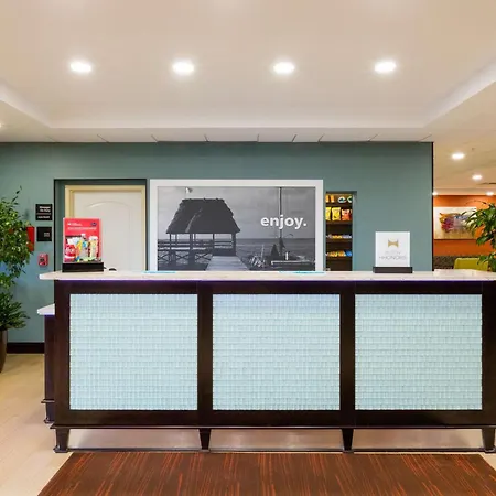 Hampton Inn Daytona Beach/Beachfront-3
