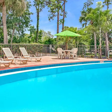 Days Inn By Wyndham Bradenton - Near The Gulf-2