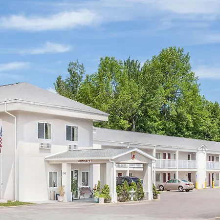 Super 8 By Wyndham Monticello-2