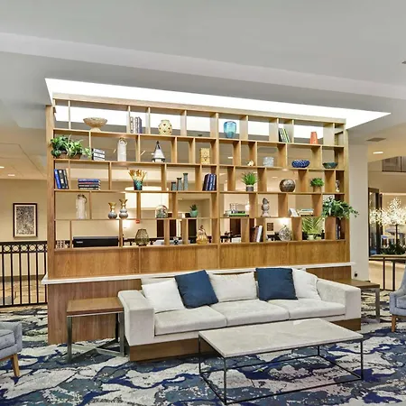 Embassy Suites By Hilton Orlando Downtown-3