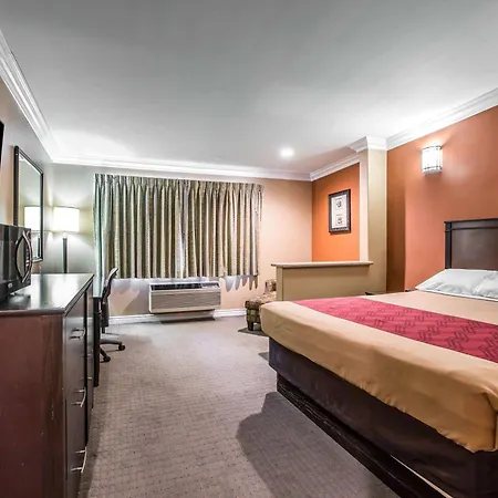 Baymont By Wyndham Ontario-3