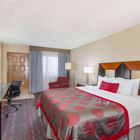 Ramada By Wyndham San Diego National City-2