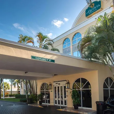 La Quinta I-95 Deerfield Beach - Next To The Home Depot & Behind The Wawa-3