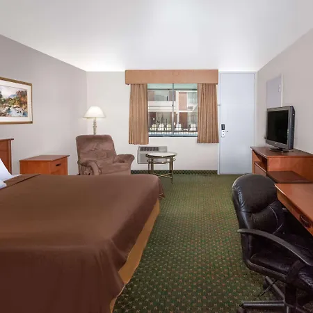 Travelodge By Wyndham Jackson-2