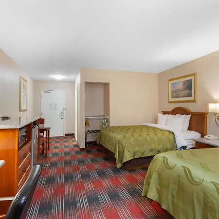 Quality Inn & Suites Oceanside Near Camp Pendleton-3