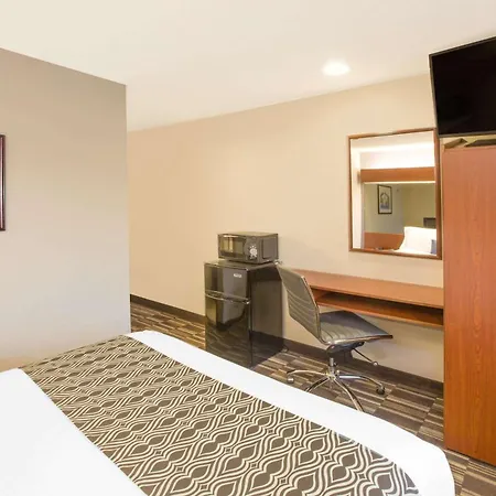 Microtel Inn And Suites Manistee-2