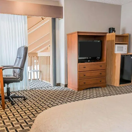 Quality Inn Grand Rapids North-3