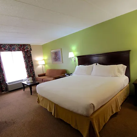 Baymont Inn & Suites By Wyndham Findlay-3