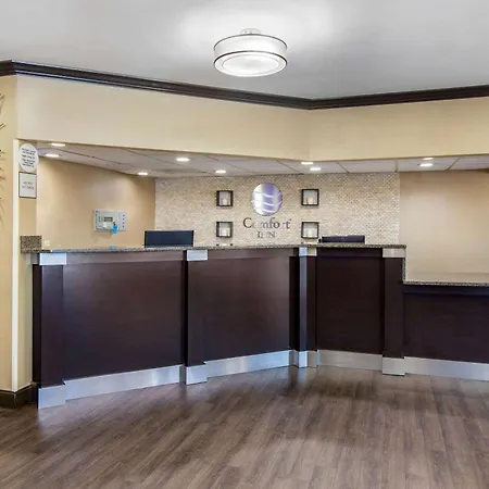 Comfort Inn Shelby-2