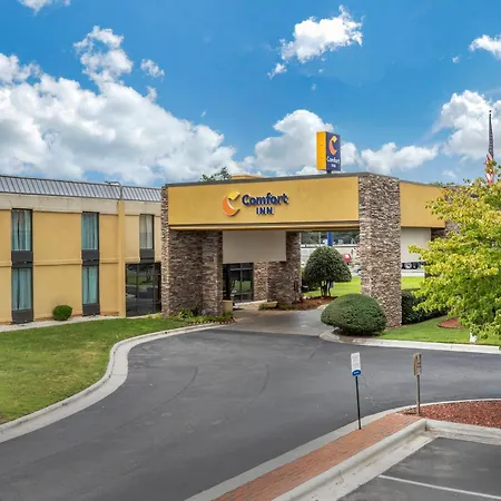 Comfort Inn Shelby-3