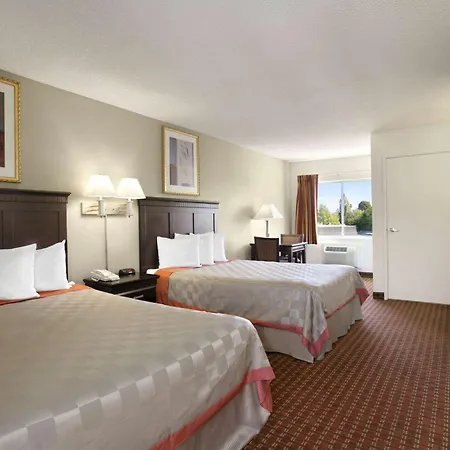Days Inn & Suites By Wyndham Rancho Cordova-2