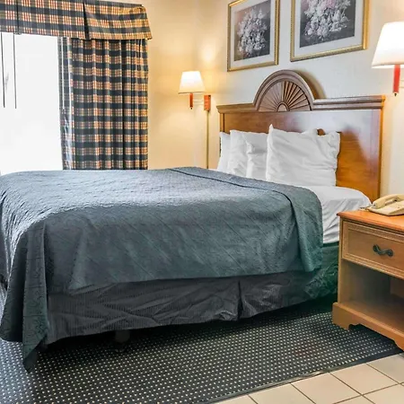 Quality Inn Kalamazoo Near Wings Stadium-3