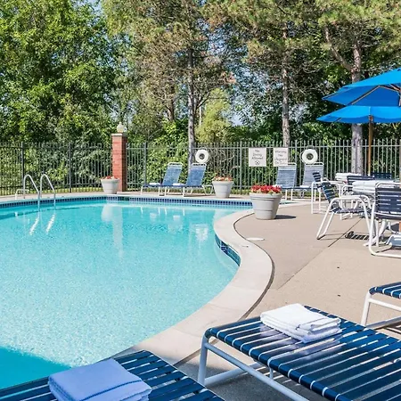 Quality Inn Auburn Hills - Detroit North-3
