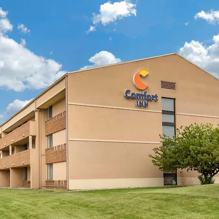 Comfort Inn Lansing West-3