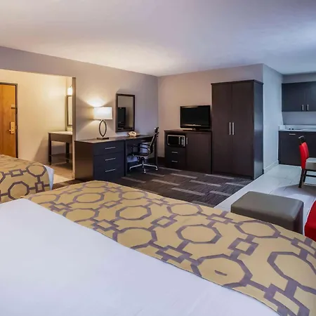 Baymont By Wyndham Traverse City-3