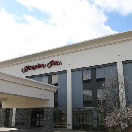 Hampton Inn Youngstown-North-2
