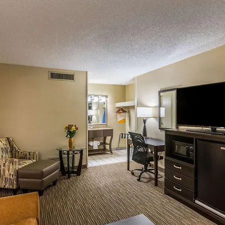 Quality Inn University Lansing-2