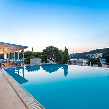 Hotel Uvala-2