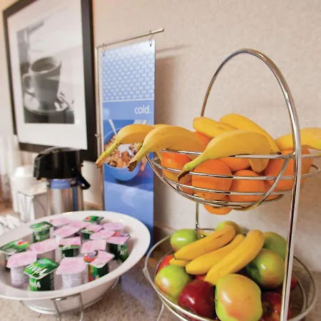 Hampton Inn Findlay-3