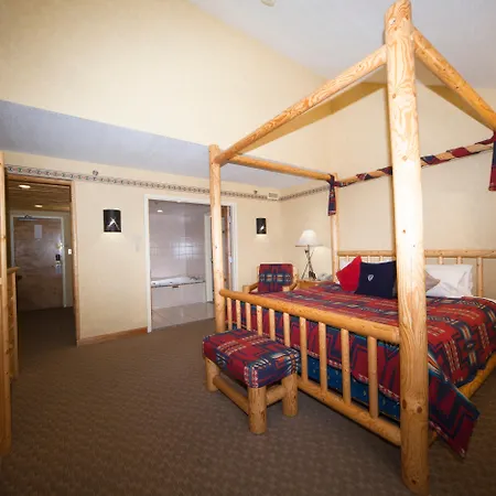 Brewster Mountain Lodge-3