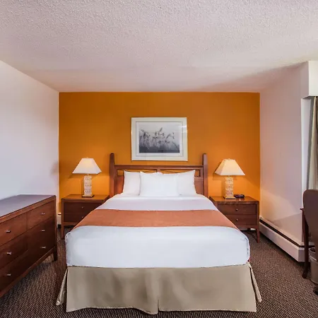 Howard Johnson Hotel By Wyndham Victoria-2